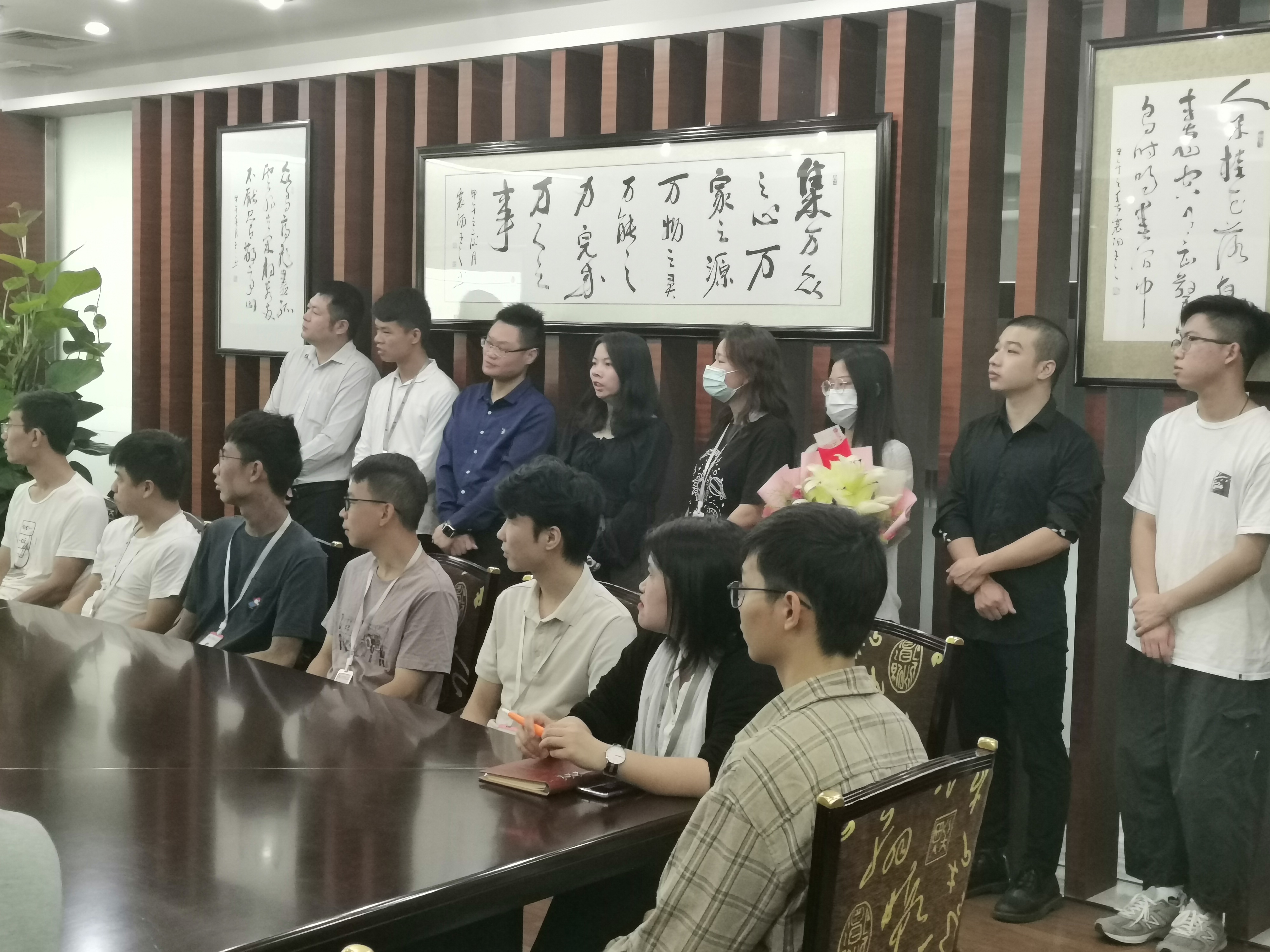 米可網(wǎng)絡(luò)