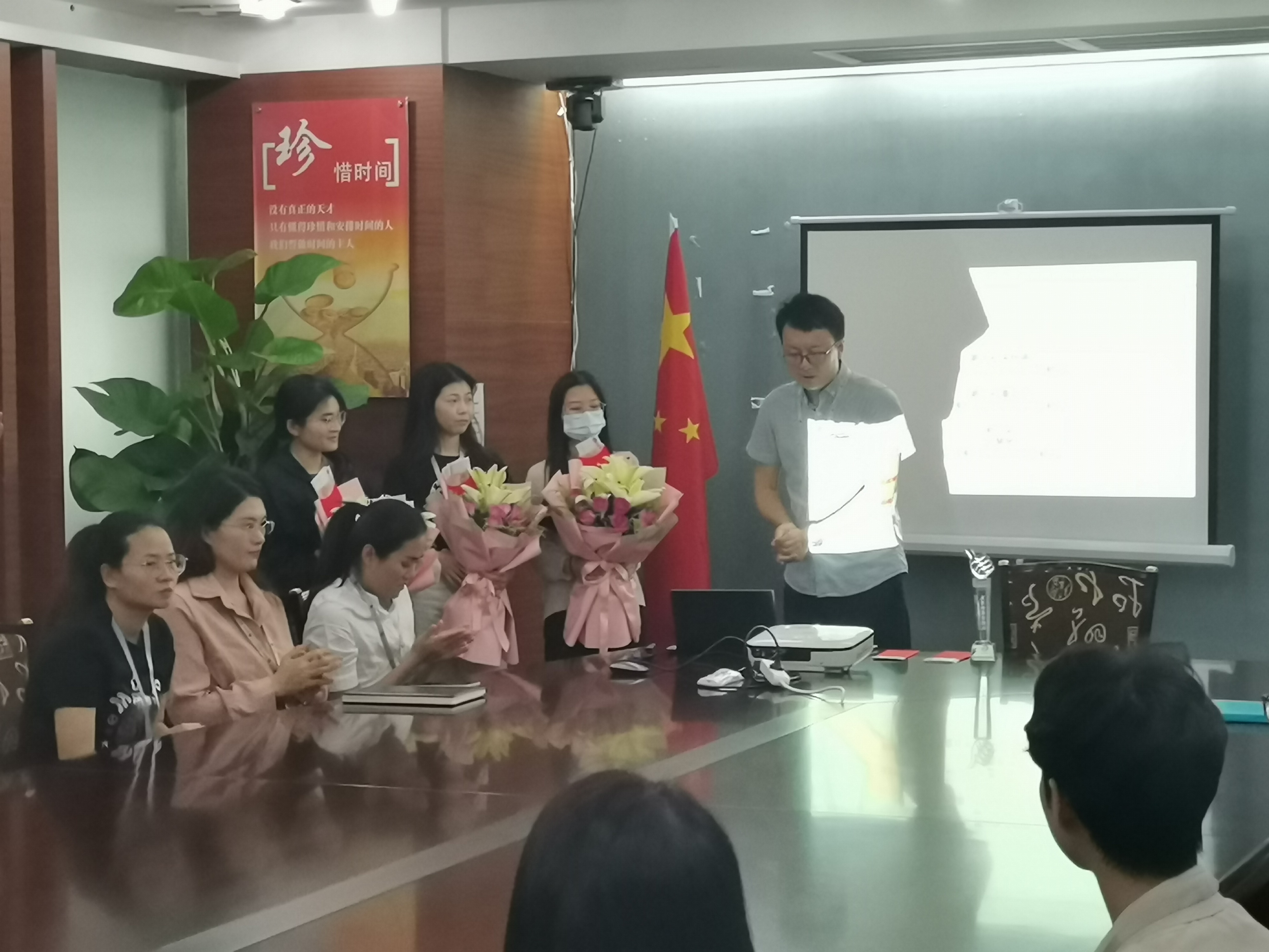 米可網(wǎng)絡(luò)